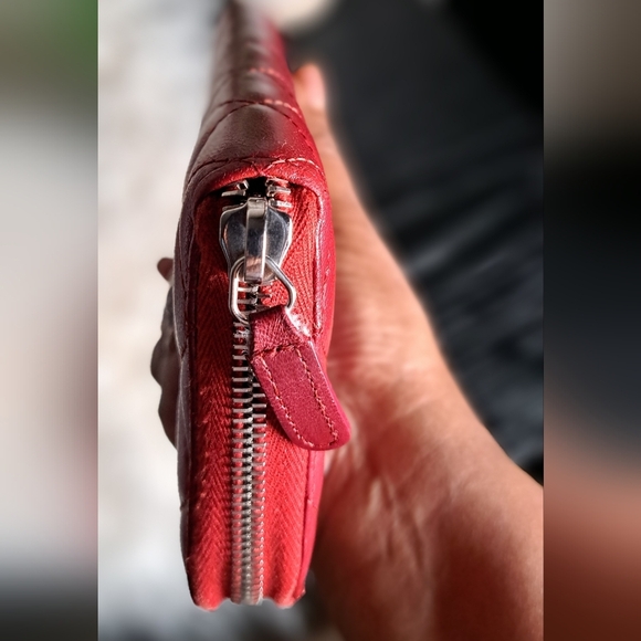 Chanel Red Quilted Cavier Zip Around Wallet With COA - Picture 8 of 14